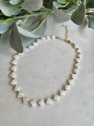 Pearl Clover Choker Necklace