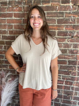Joanna Basic V-neck Tee