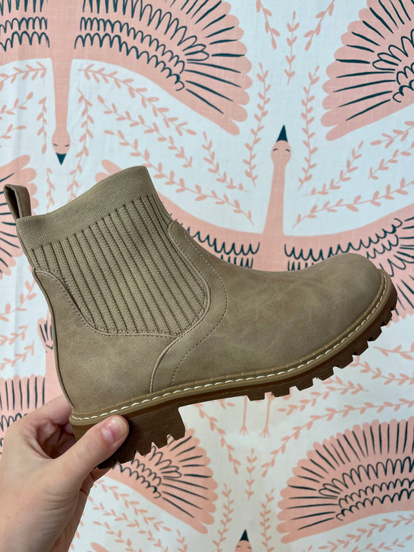 Cabin Fever Boots | Camel