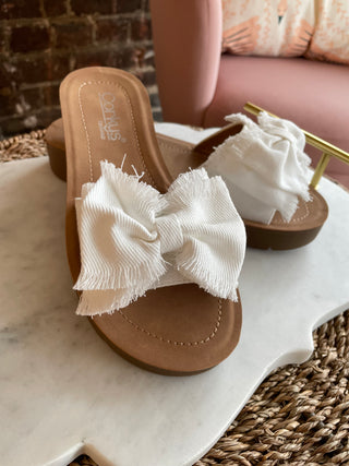 Spray Tan Sandals | White Canvas