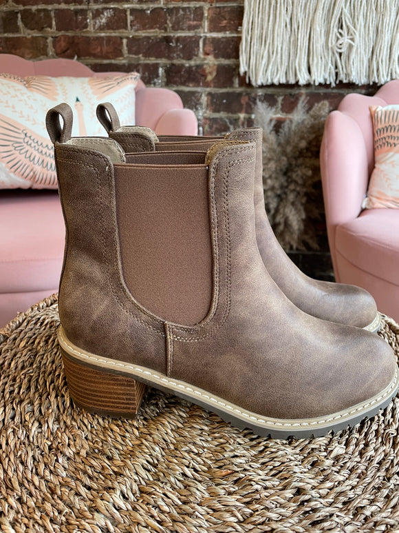 Doohickey Boots | Taupe