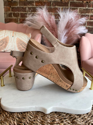 Carley Wedge | Camel