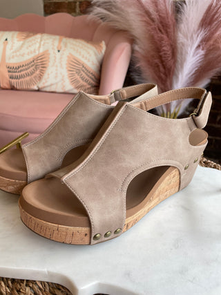 Carley Wedge | Camel
