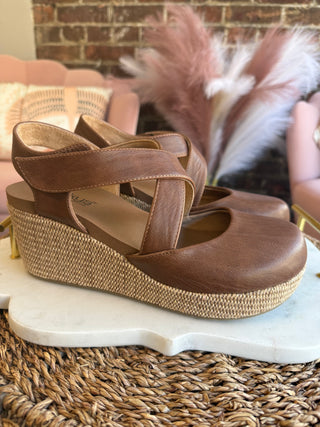 What's The Rush | Walnut