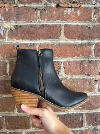 Toil N Trouble Booties | Black