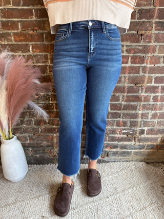 Victoria Crop Straight Jeans