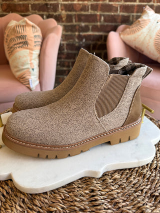 It's Chilly | Sand Combo