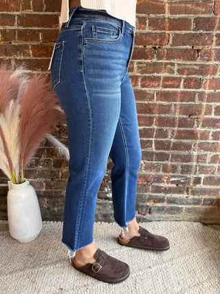 Victoria Crop Straight Jeans