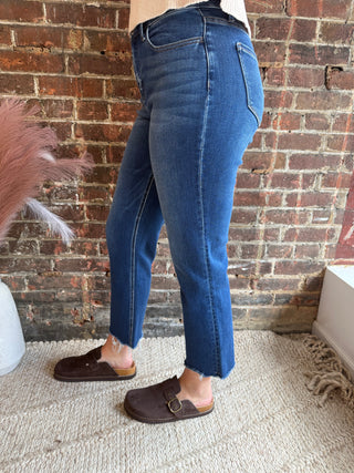 Victoria Crop Straight Jeans