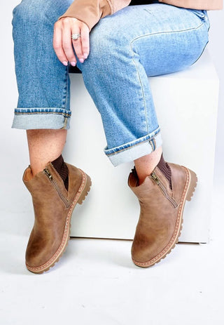 Don't Be Difficult Boots | Tan