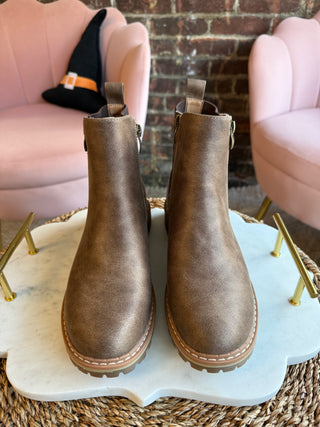 Don't Be Difficult Boots | Tan