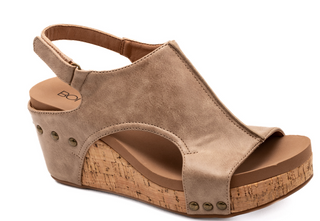 Carley Wedge | Camel