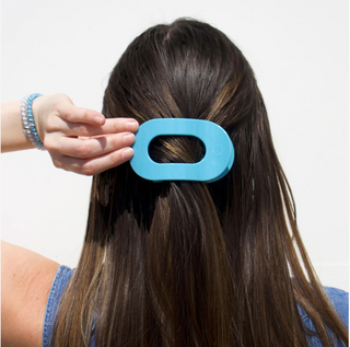 Summer Sky Medium Flat Round Hair Clip