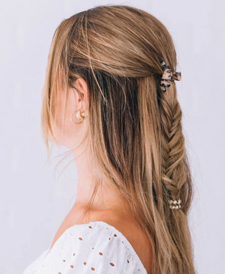 Classic Blonde Tortoise Tiny Claw Clip